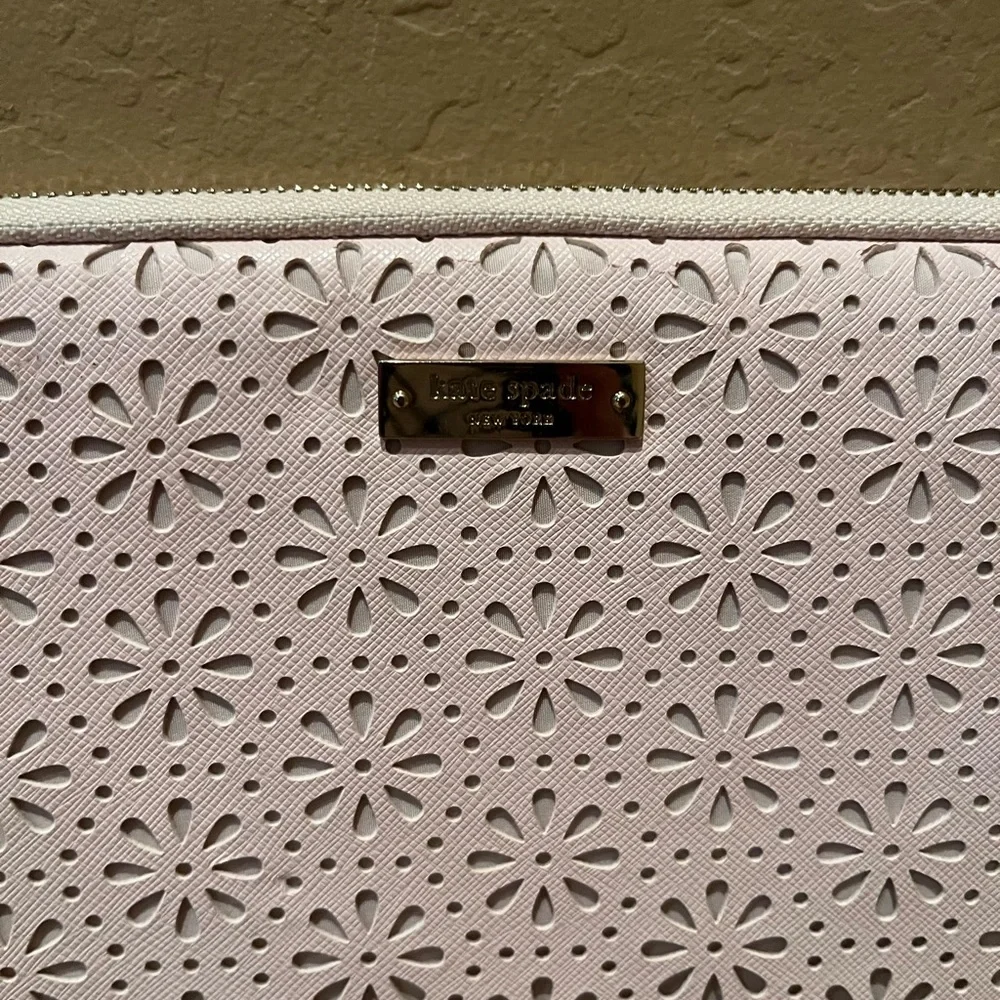 kate spade this chic